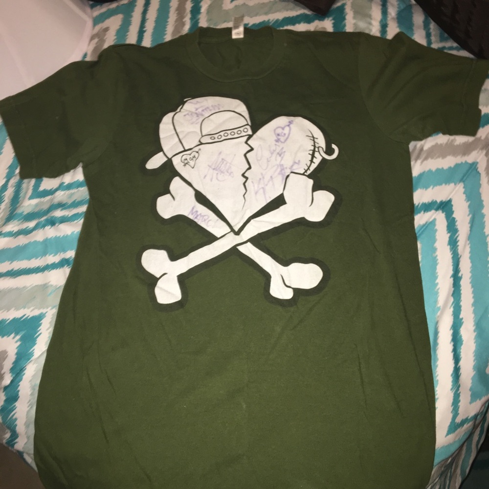 Signed forever the sickest kids t-shirt